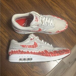 Nike Air Max Sneakers “Sketch to self” Please take a look at pictures.
